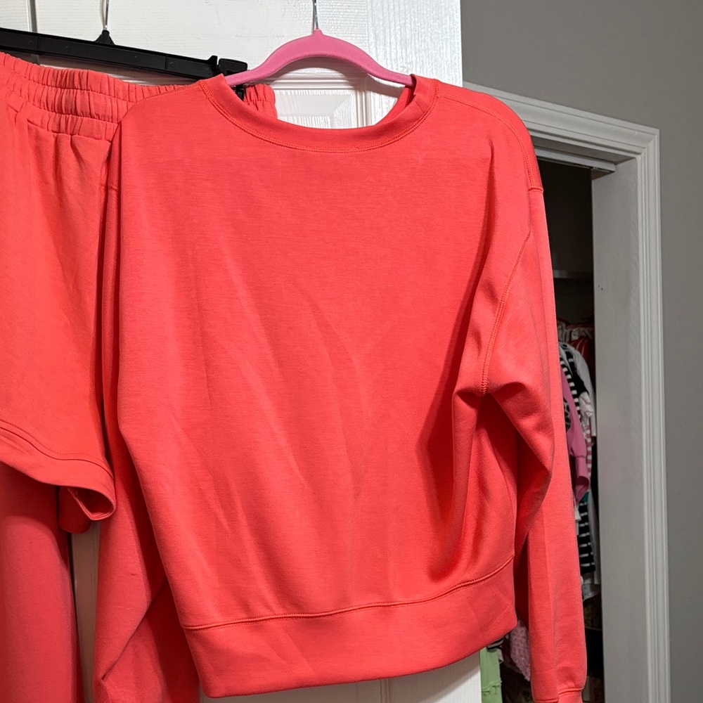Double Zero Coral Track Pants, Shorts & Sweatshirt Set LIKE NEW WORN ONCE - Picture 11 of 14